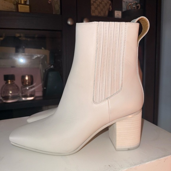 Rag & Bone Astra Chelsea Boot in White Leather - Picture 3 of 7